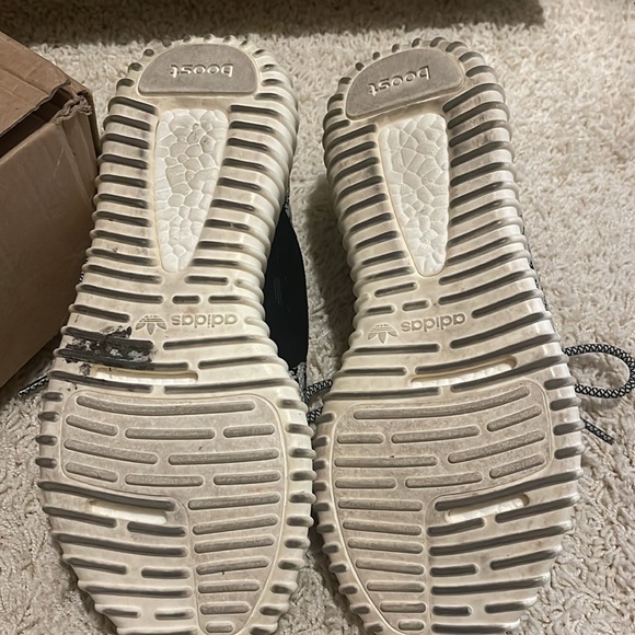 Yeezy Boost 350. Was told they are imitation. - Picture 4 of 4